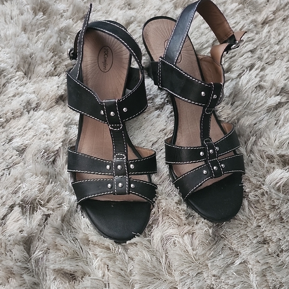 Elegant Black Strappy Sandals